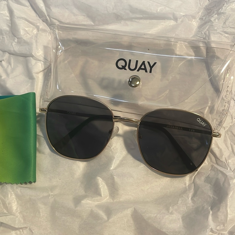 Quay Jezzabel Sunglasses